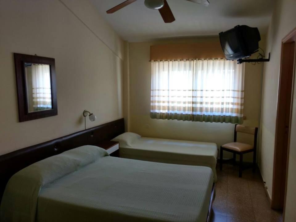 Hotel Acuario Mar de Ajó Exteriör bild
